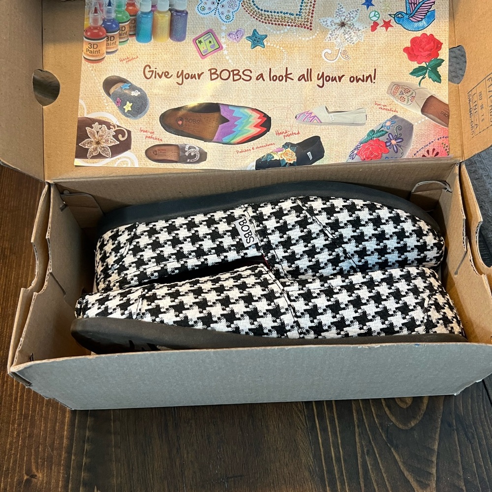 Bobs from Sketchers Houndstooth shoes